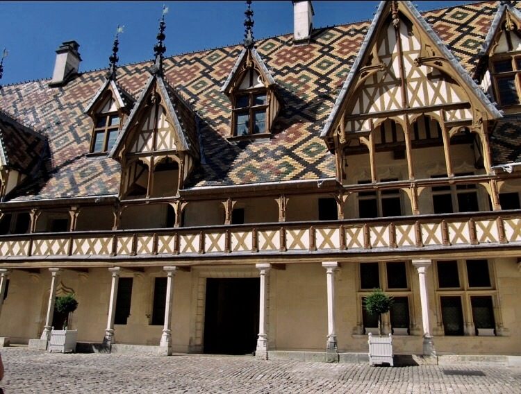 6- the courtyard.jpg
